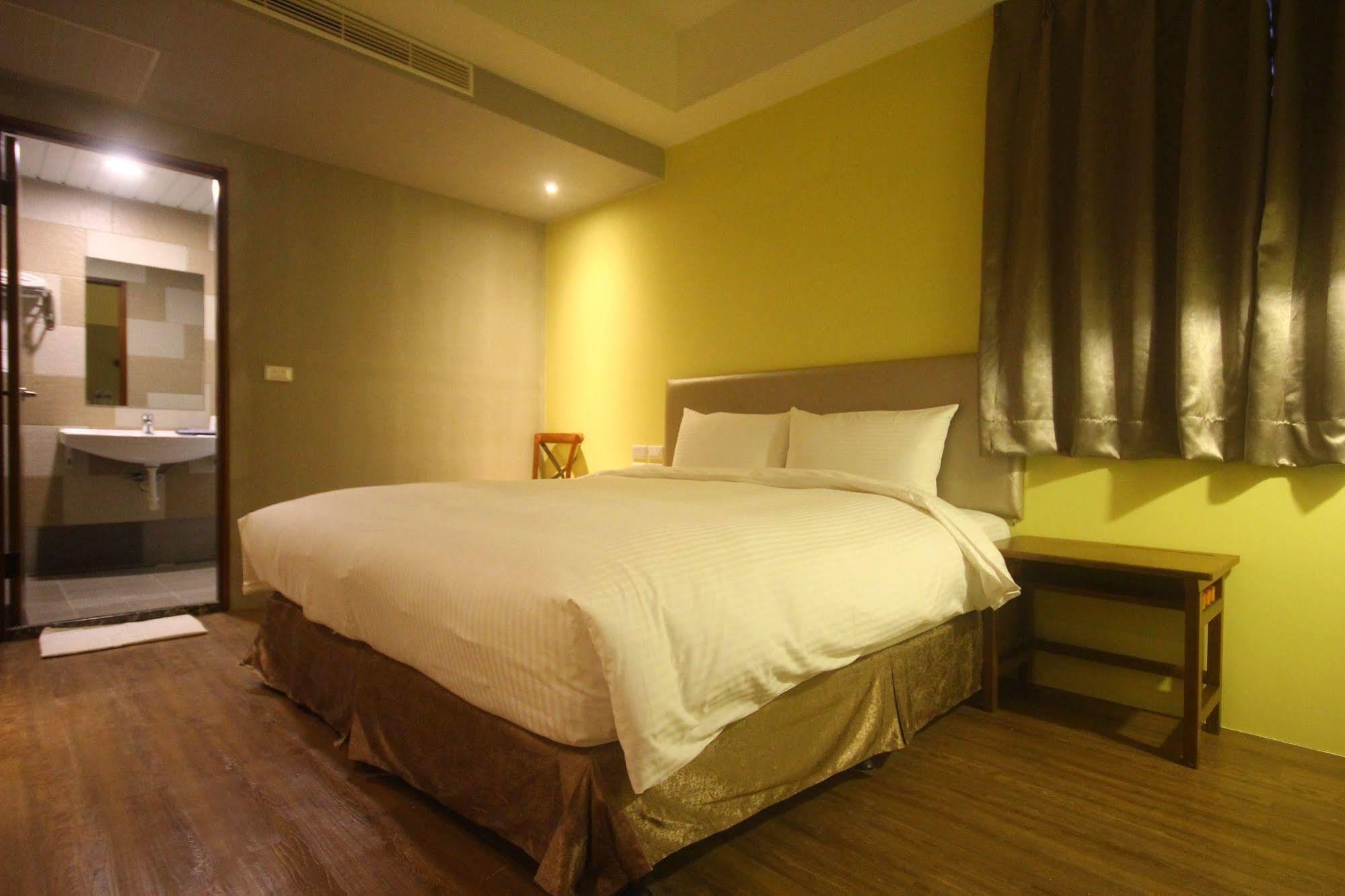 טאינאן Tourism Inn מראה חיצוני תמונה